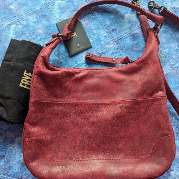 NWOT Frye Melissa Large Zip Hobo in Red. Washed/distressed leather. NEW! - Picture 4 of 8